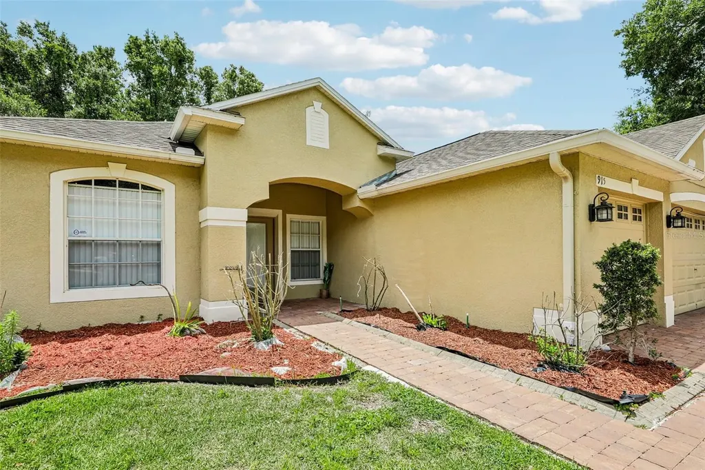 915 Moonluster Drive Casselberry FL 32707