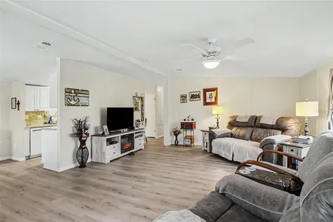 1000 Kings Highway Punta Gorda FL 33980