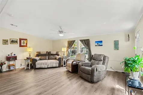 1000 Kings Highway Punta Gorda FL 33980