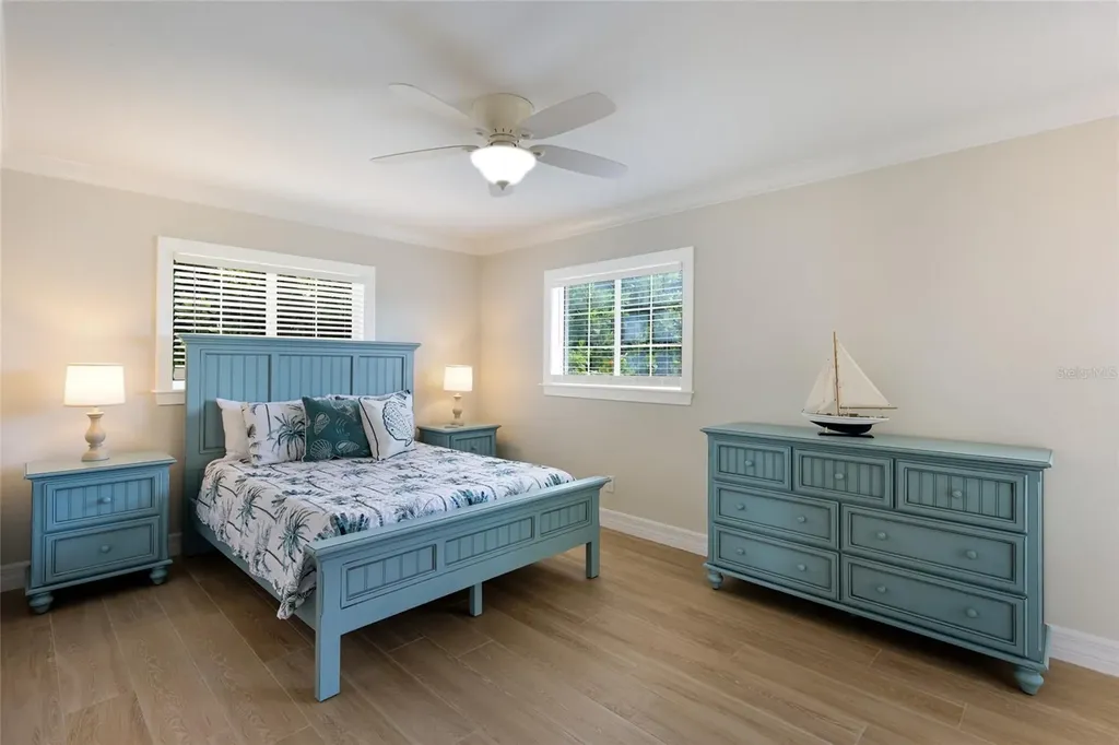 532 70th Street Holmes Beach FL 34217