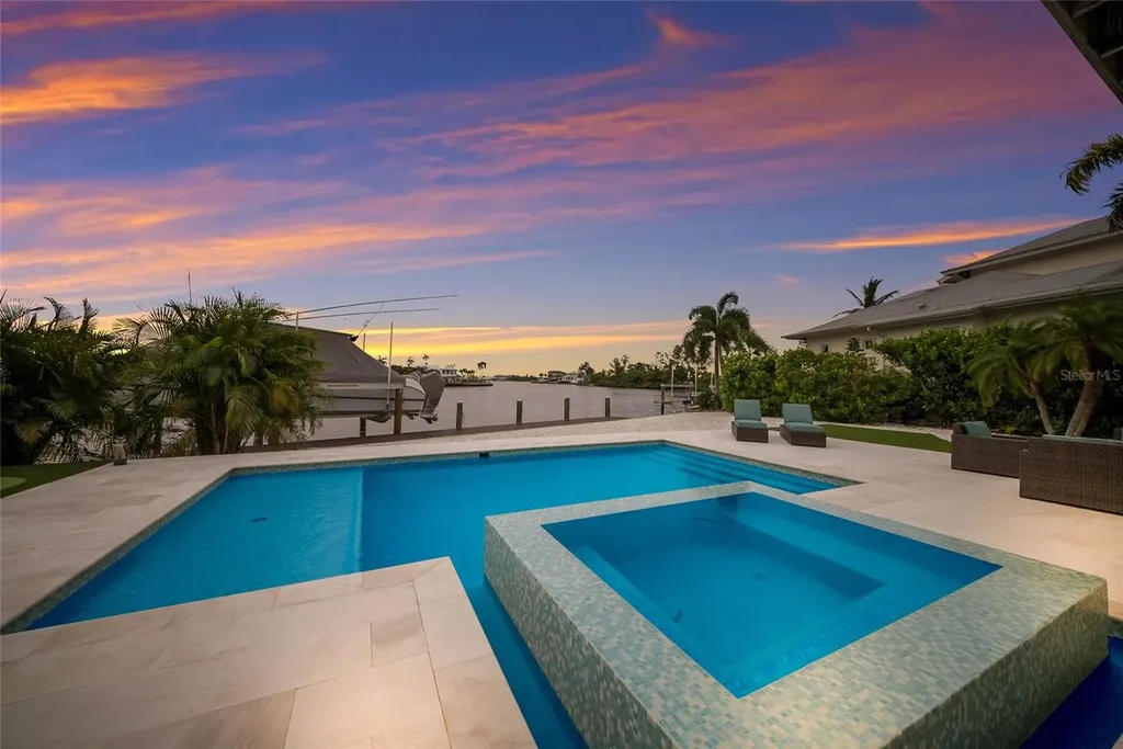 532 70th Street Holmes Beach FL 34217
