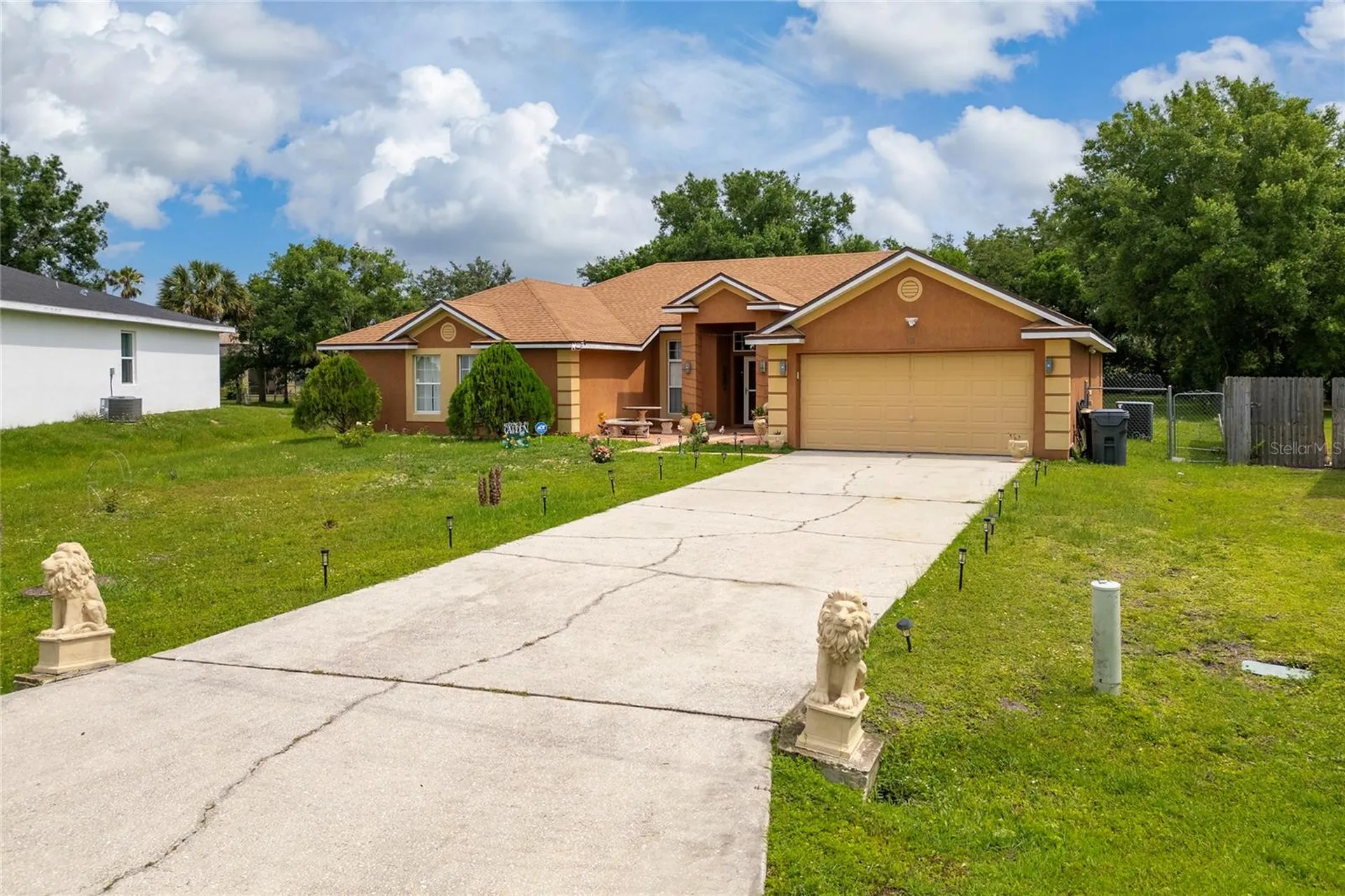 705 Waxwing Court Kissimmee FL 34759