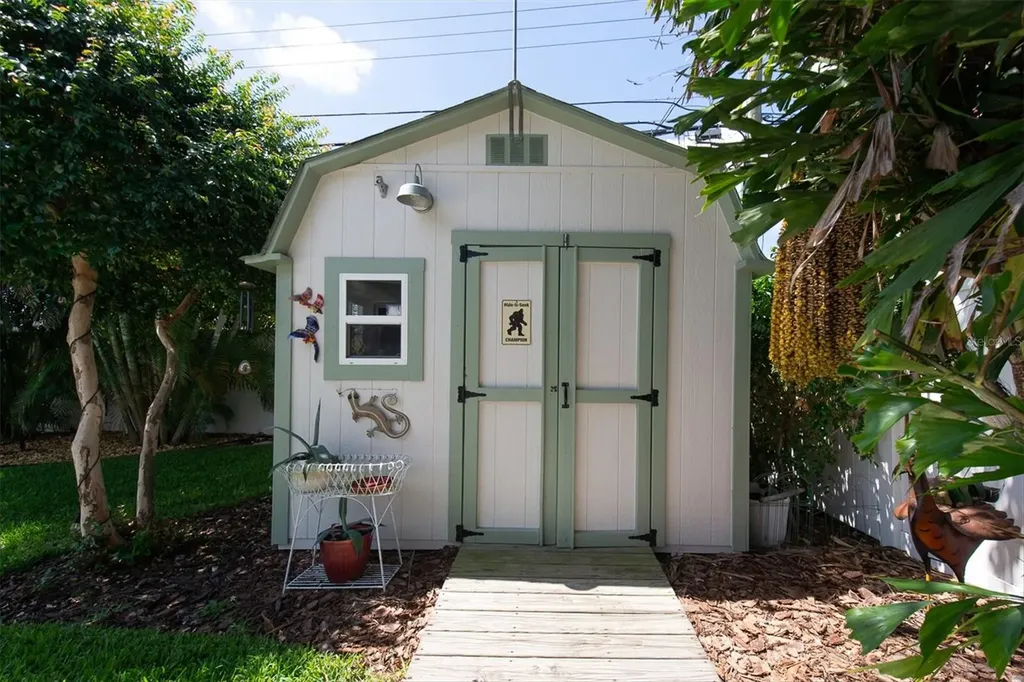 3662 27th Avenue N St Petersburg FL 33713