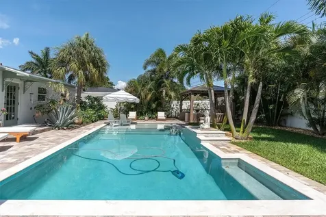 3662 27th Avenue N St Petersburg FL 33713