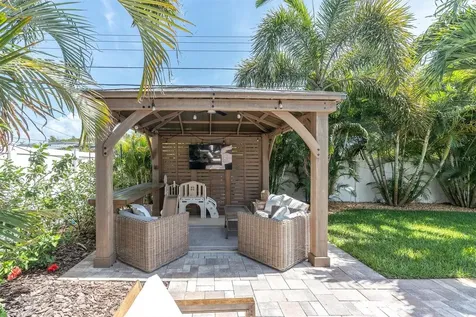 3662 27th Avenue N St Petersburg FL 33713