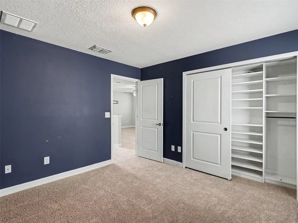 10025 Ivory Drive Sun City Center FL 33573