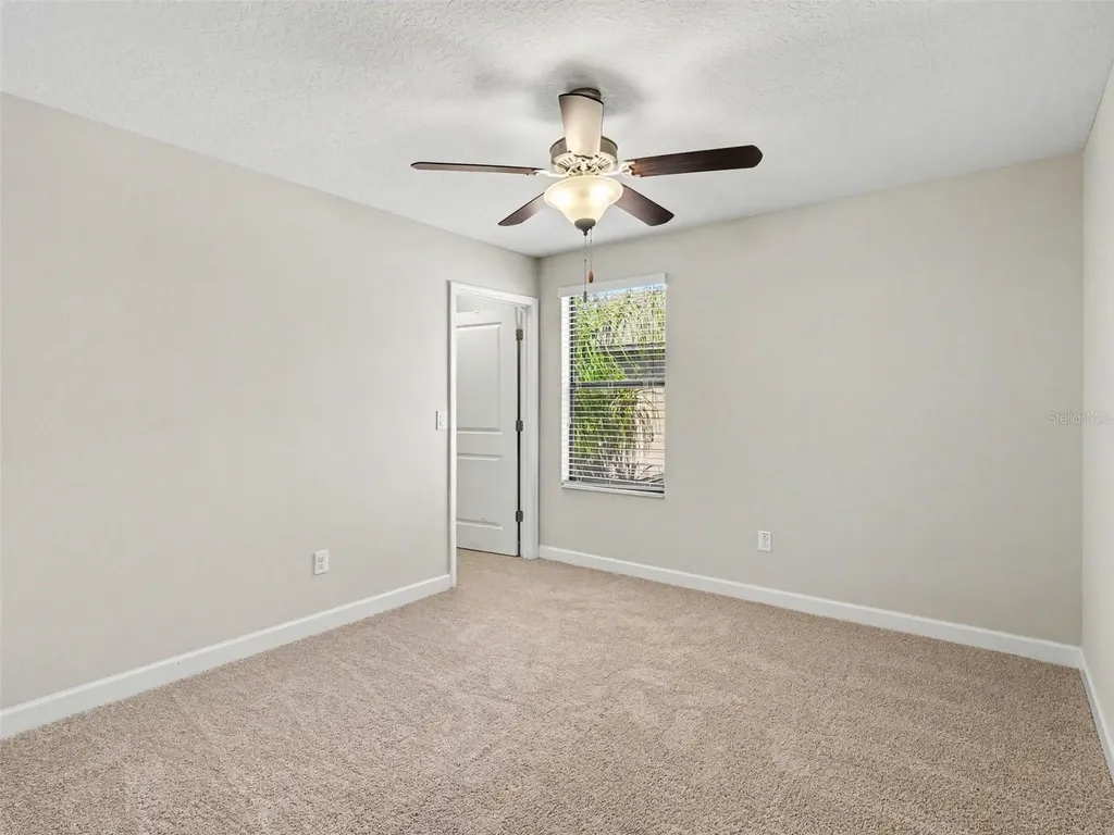 10025 Ivory Drive Sun City Center FL 33573