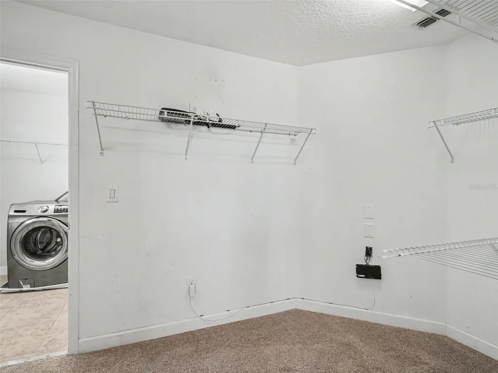 10025 Ivory Drive Sun City Center FL 33573