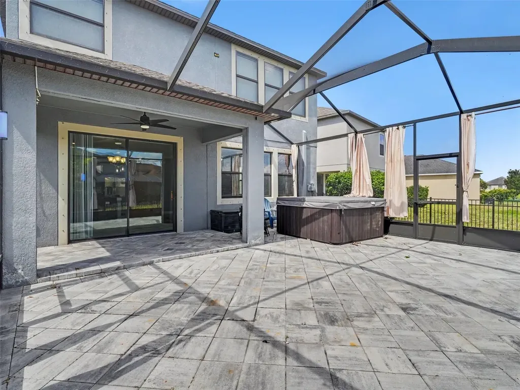 10025 Ivory Drive Sun City Center FL 33573