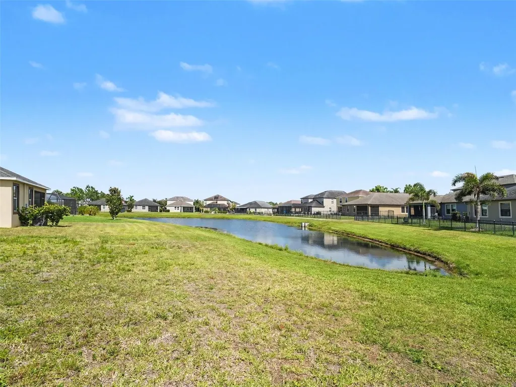 10025 Ivory Drive Sun City Center FL 33573