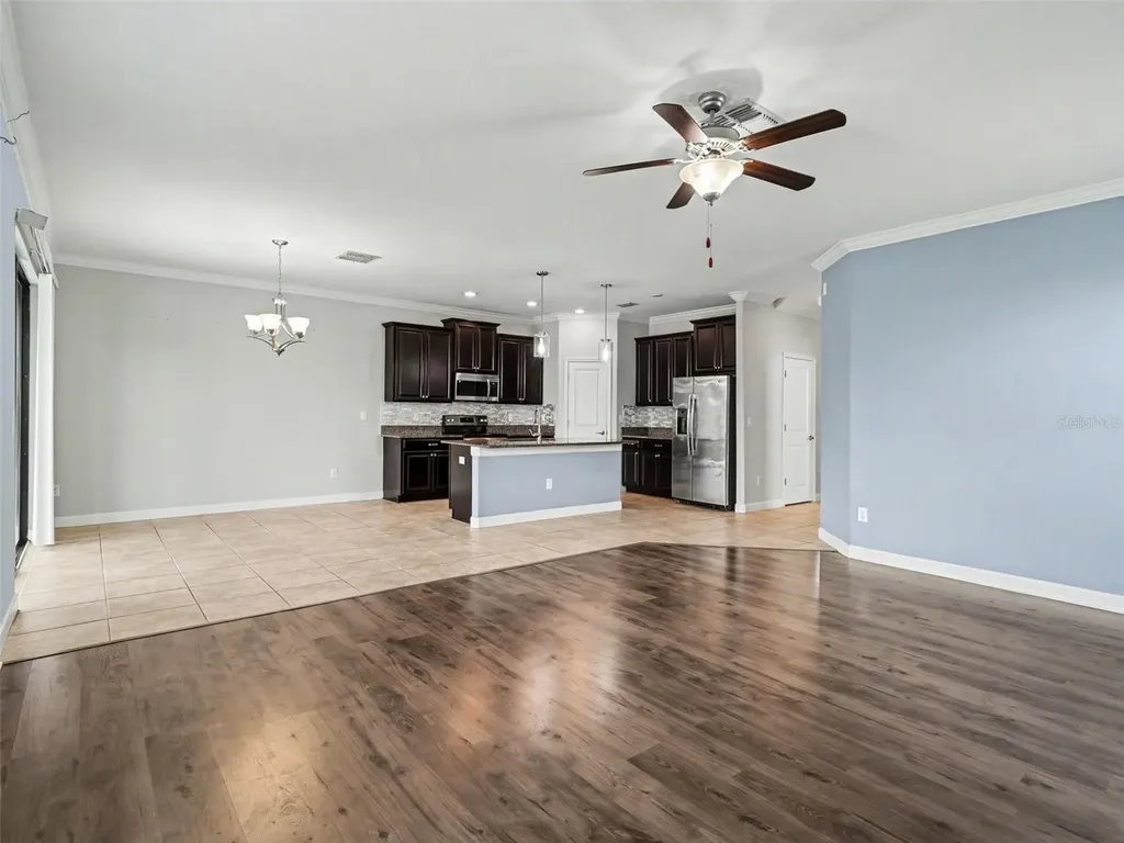 10025 Ivory Drive Sun City Center FL 33573