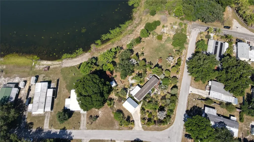 1100 Peninsular Drive Lake Wales FL 33853