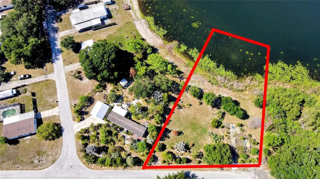 1100 Peninsular Drive Lake Wales FL 33853