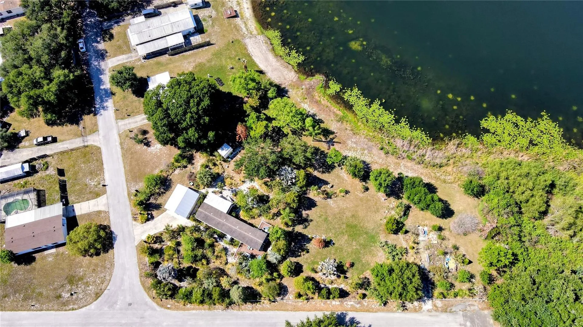 1100 Peninsular Drive Lake Wales FL 33853