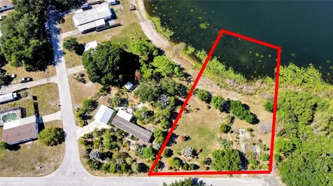 1100 Peninsular Drive Lake Wales FL 33853