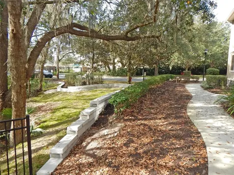 16411 Kingletridge Avenue Lithia FL 33547