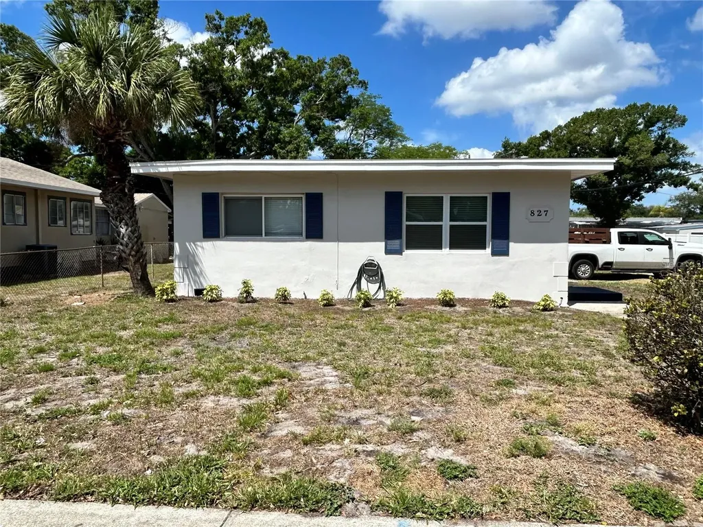 827 40th Street S St Petersburg FL 33711