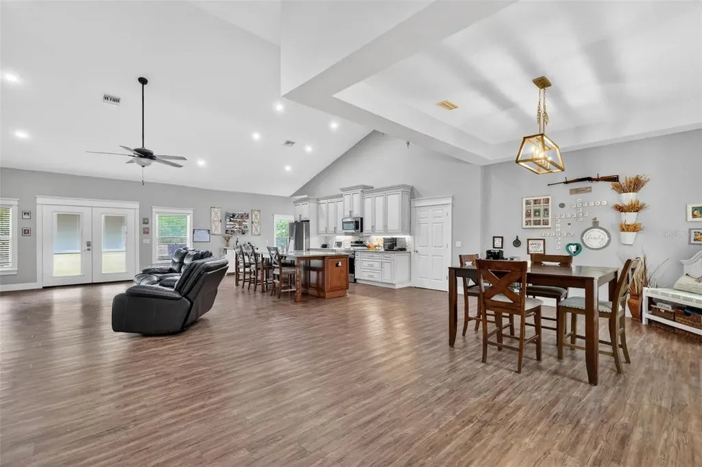 8397 E Highway 25 Belleview FL 34420