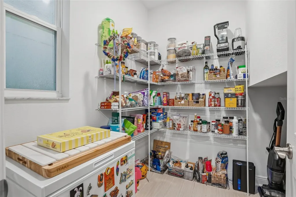 7284 Notched Pine Bend Wesley Chapel FL 33545