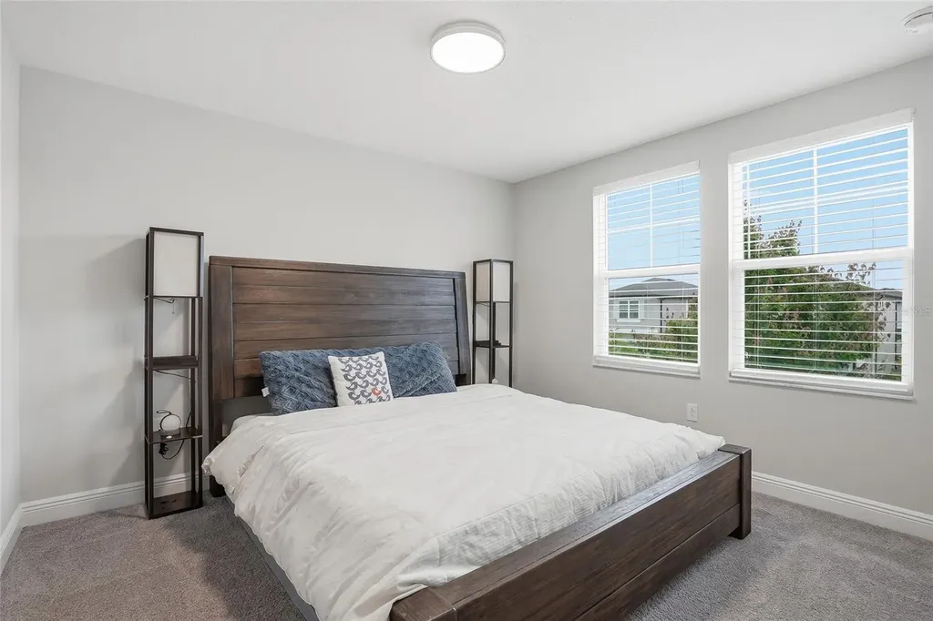 7284 Notched Pine Bend Wesley Chapel FL 33545