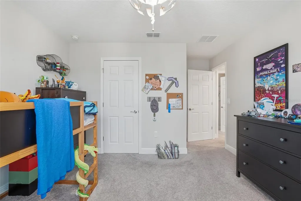 7284 Notched Pine Bend Wesley Chapel FL 33545