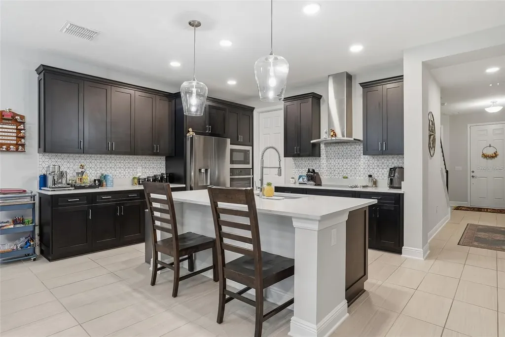 7284 Notched Pine Bend Wesley Chapel FL 33545