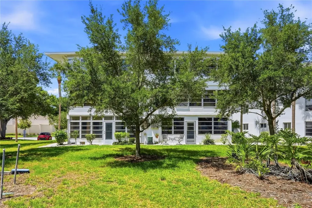 11201 80th Avenue N Seminole FL 33772