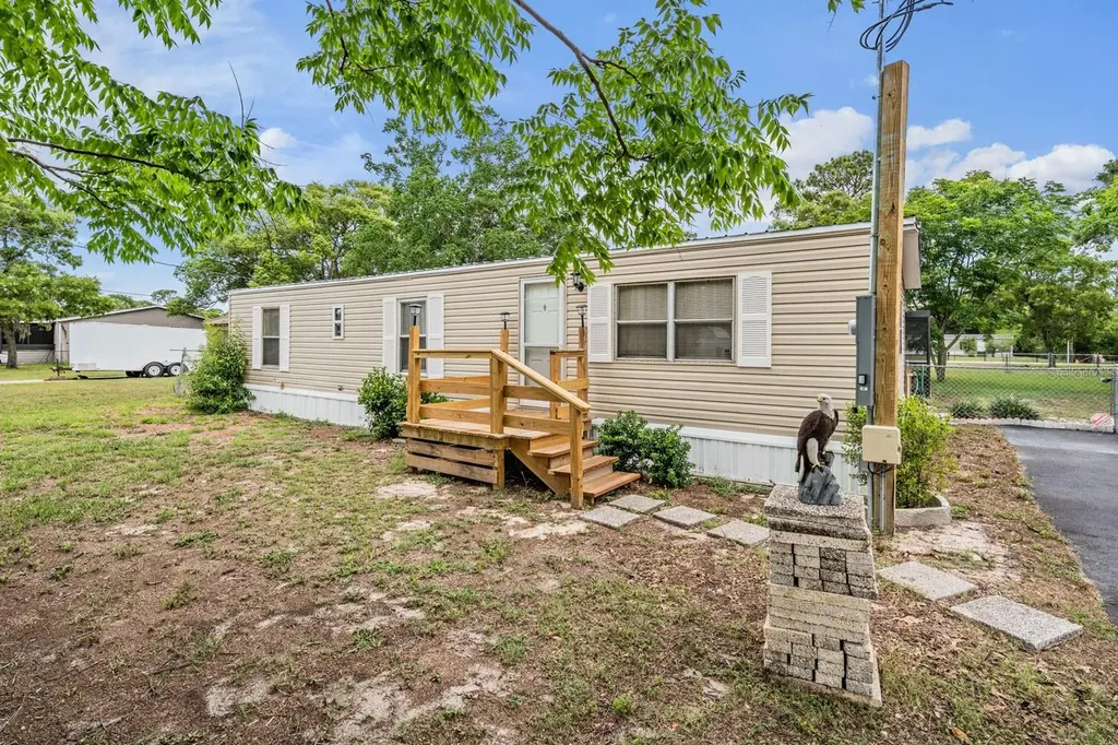 9739 Ray Street Hudson FL 34669