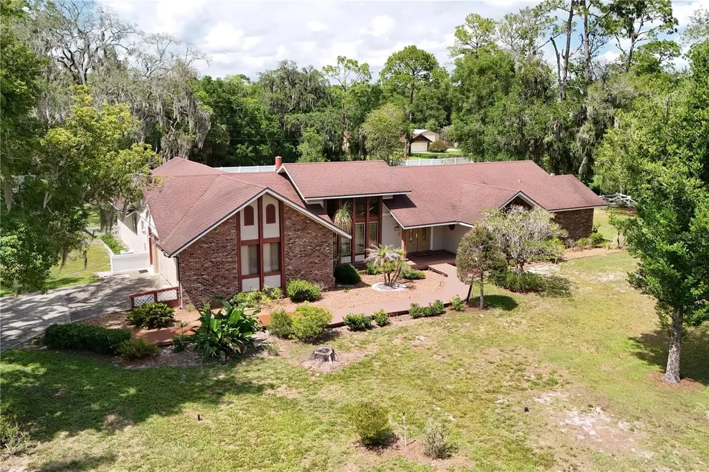 338 Rockwell Circle Lake Mary FL 32746