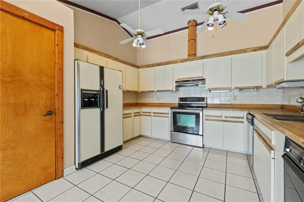 338 Rockwell Circle Lake Mary FL 32746