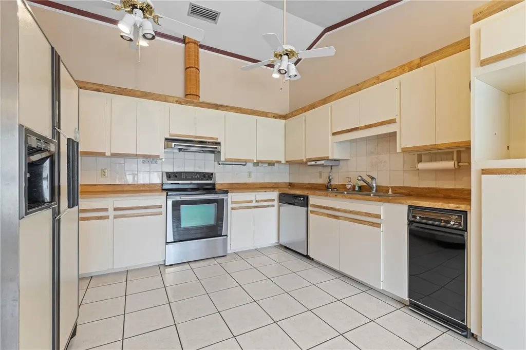 338 Rockwell Circle Lake Mary FL 32746