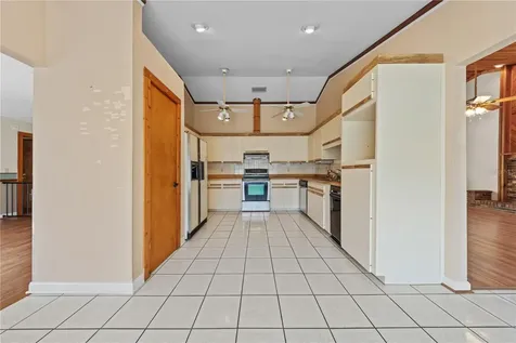 338 Rockwell Circle Lake Mary FL 32746