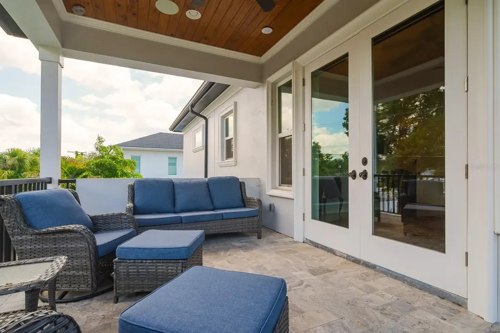 5009 W Leona Street Tampa FL 33629