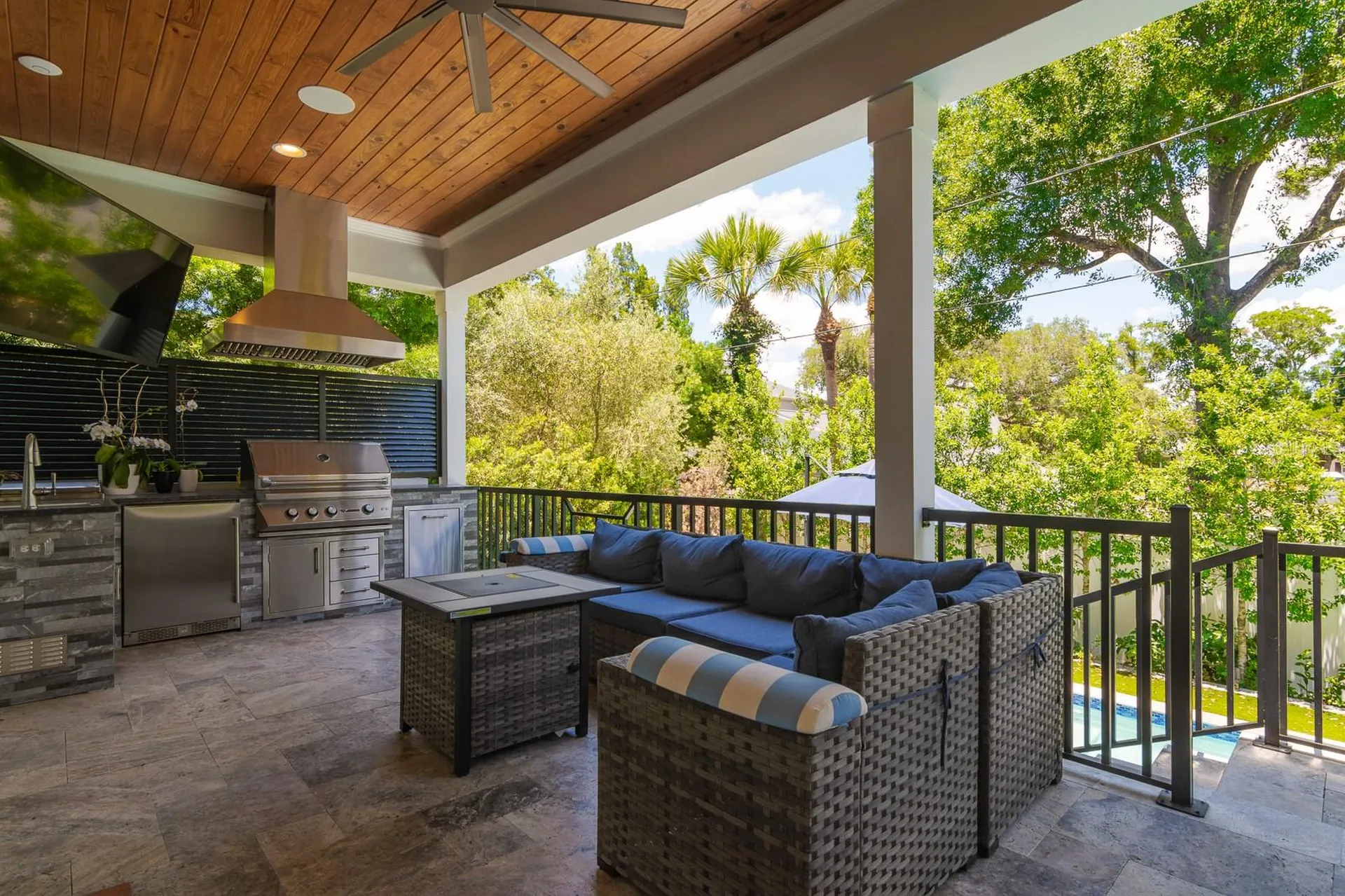 5009 W Leona Street Tampa FL 33629