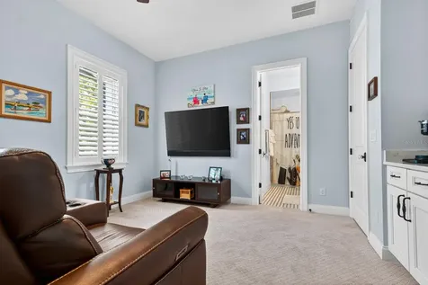 5009 W Leona Street Tampa FL 33629