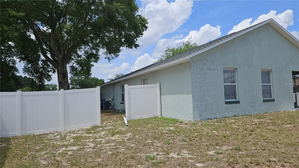 108 Brittany Avenue Mascotte FL 34753