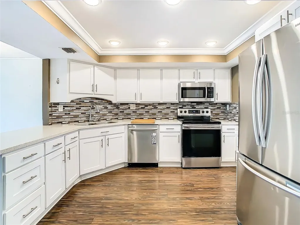 7400 Sun Island Drive South Pasadena FL 33707