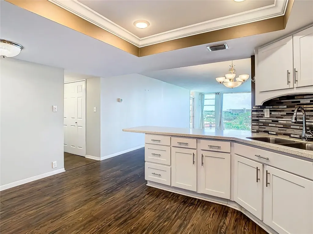 7400 Sun Island Drive South Pasadena FL 33707