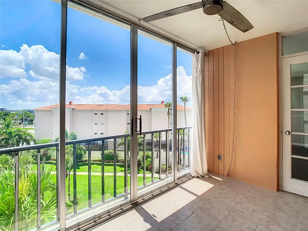 7400 Sun Island Drive South Pasadena FL 33707