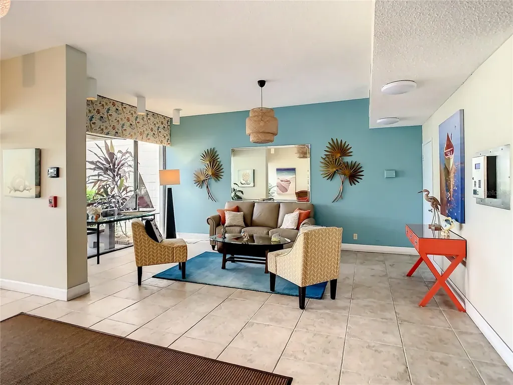 7400 Sun Island Drive South Pasadena FL 33707