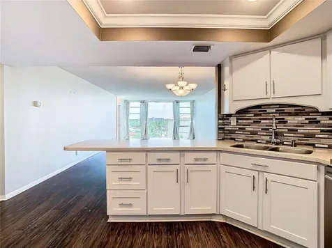 7400 Sun Island Drive South Pasadena FL 33707
