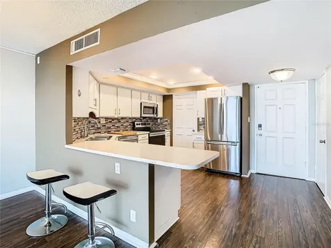 7400 Sun Island Drive South Pasadena FL 33707