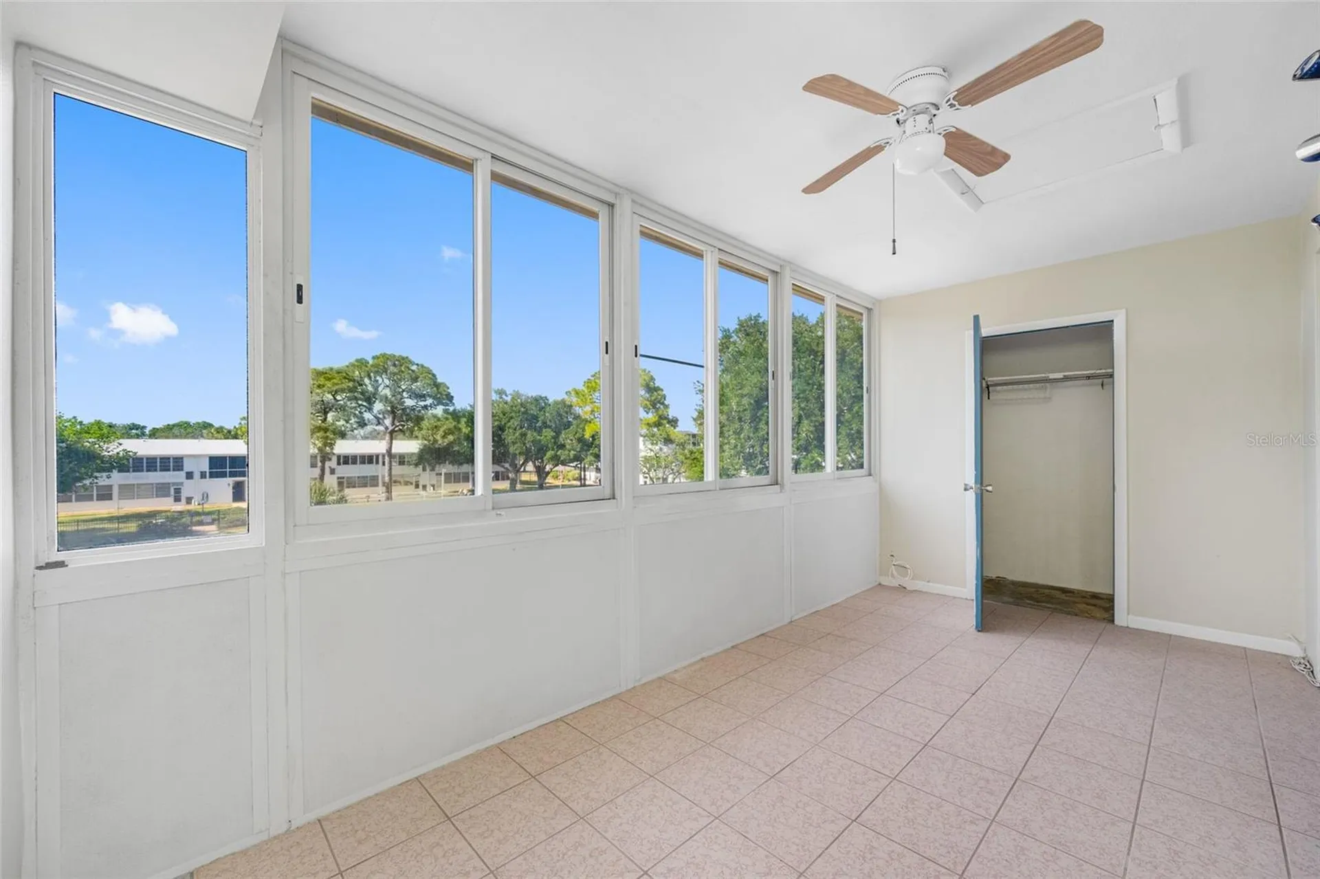 1001 77th Avenue N St Petersburg FL 33702