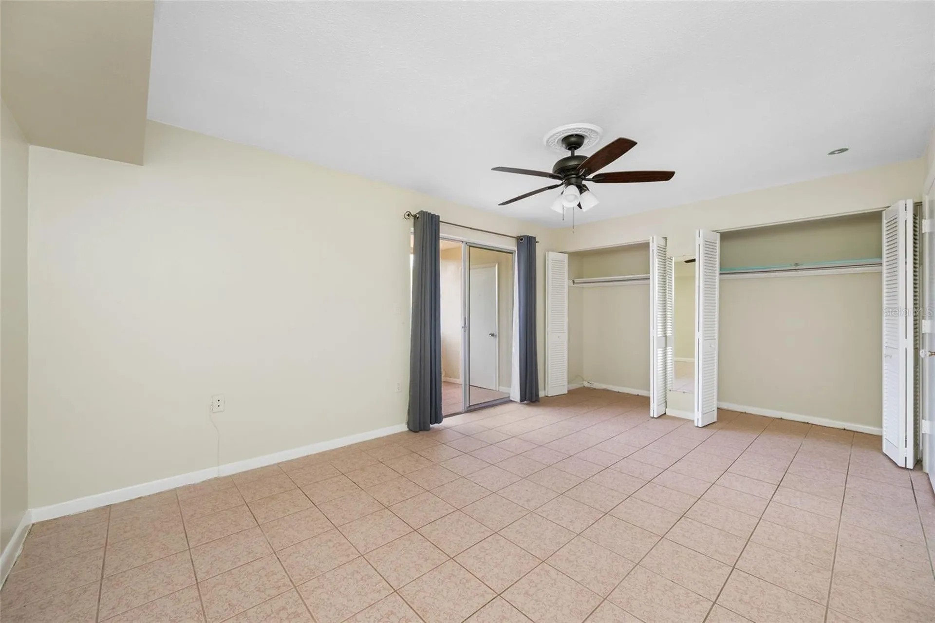 1001 77th Avenue N St Petersburg FL 33702