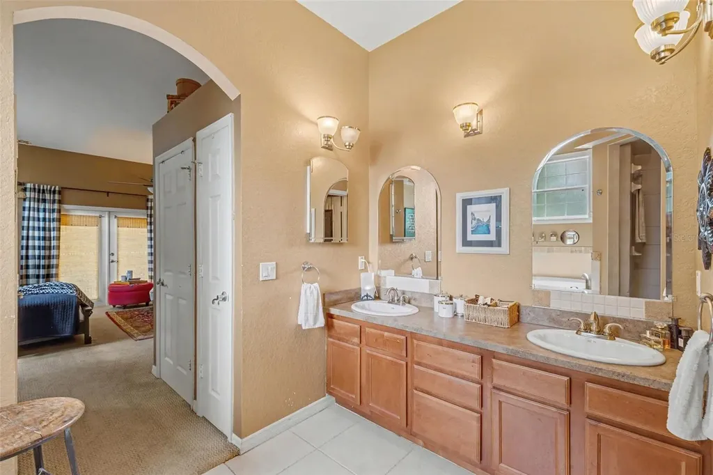 12040 Centralia Road Weeki Wachee FL 34614