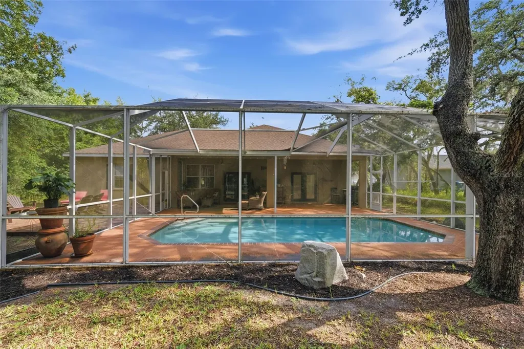 12040 Centralia Road Weeki Wachee FL 34614