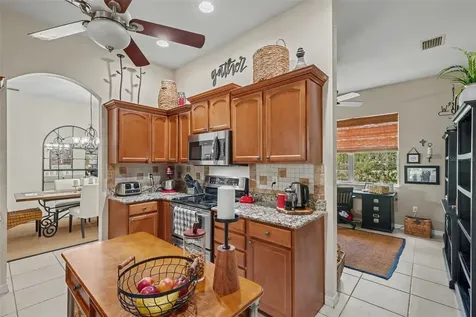 12040 Centralia Road Weeki Wachee FL 34614
