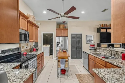 12040 Centralia Road Weeki Wachee FL 34614