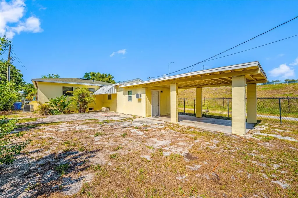 3246 20th Avenue S St Petersburg FL 33712