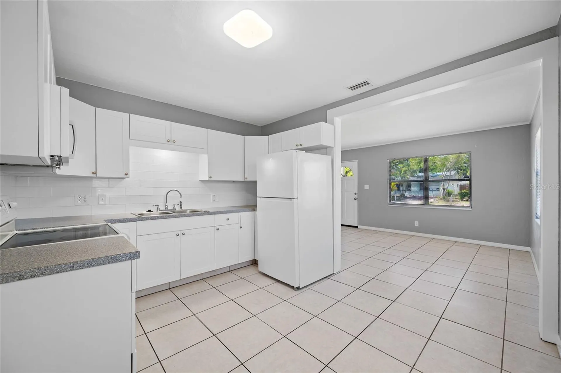 3246 20th Avenue S St Petersburg FL 33712